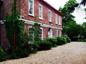  Wrangham House  Филей